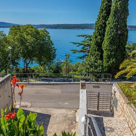 Apartmani Loki Dramalj Exterior foto