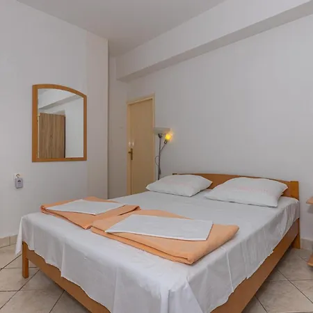Apartmani Loki Dramalj Exterior foto
