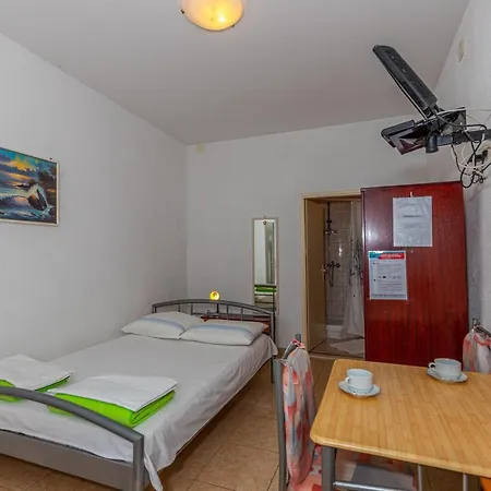 Apartmani Loki Dramalj Exterior foto