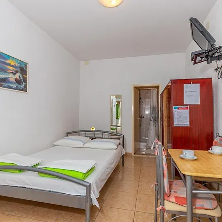 Apartmani Loki Dramalj Exterior foto